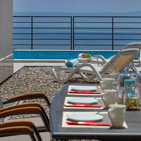 Villa Violet With Salt Water Pool Makarska