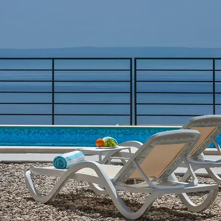 Villa Violet With Salt Water Pool *