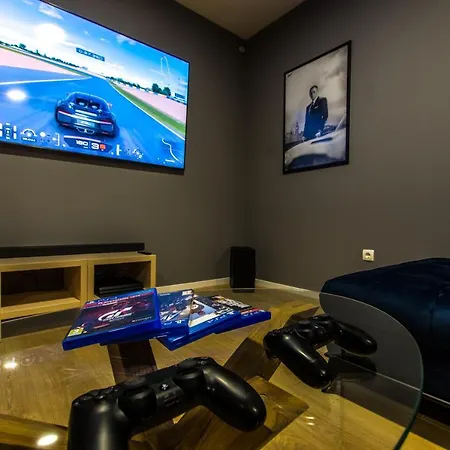 빌라 Violet With Salt Water Pool